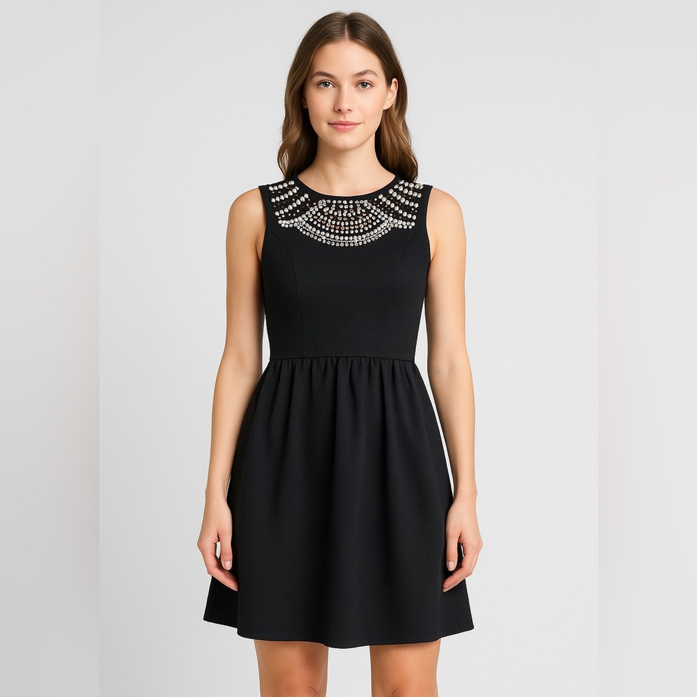 Ya Los Angeles Pearl Neckline